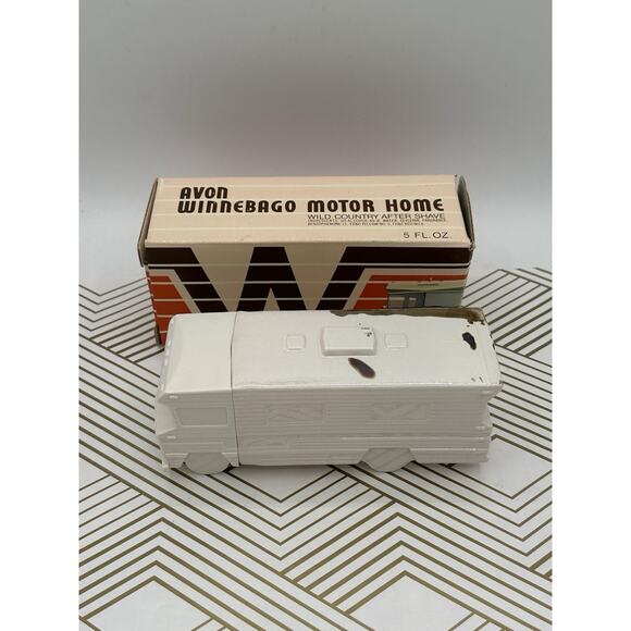 Vintage Avon Winnebago RV Motor Home After Shave with Original Box And Stickers - Picture 3 of 5